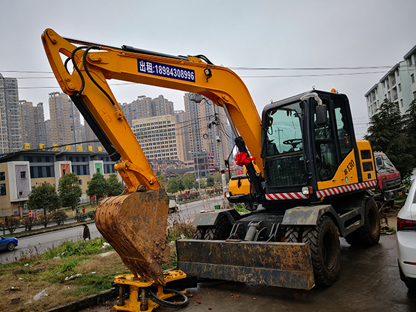 輪(lun)式挖掘機出租